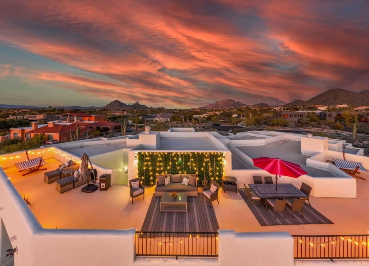 Golf Sim & Putting Green - Rooftop With 360 Views Villa Scottsdale Exterior photo