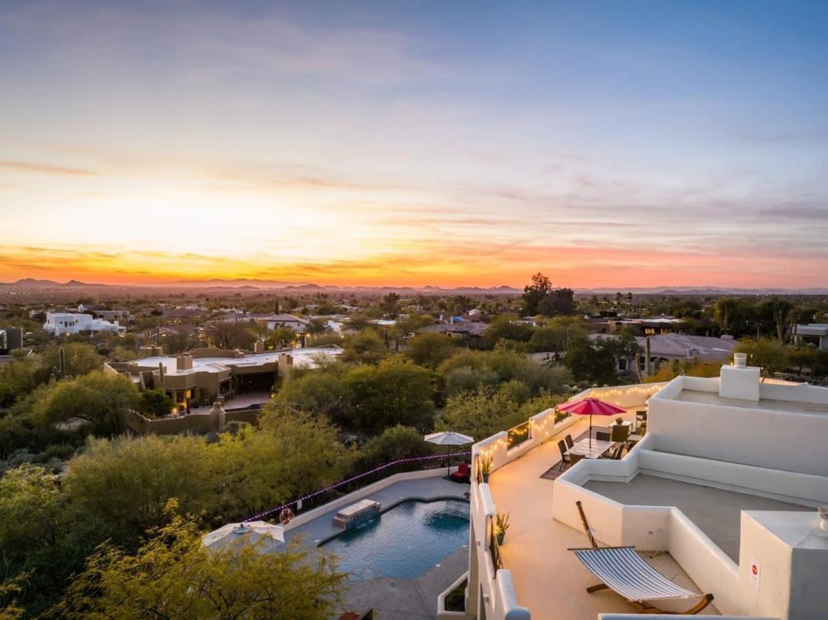 Golf Sim & Putting Green - Rooftop With 360 Views Villa Scottsdale Exterior photo